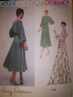 V2193 70's Dresses.jpg